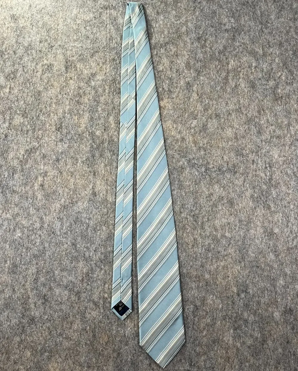 Ermenegildo Zegna Mens Light Blue Diagonal Stripe 100% Silk Tie Made in Italy